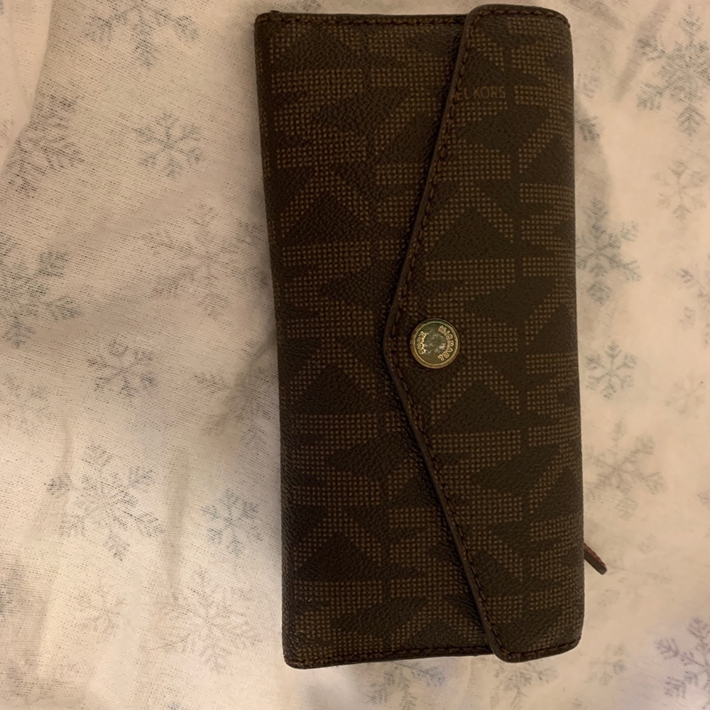 Michael Kors Brown Wallet With Red Change Purse